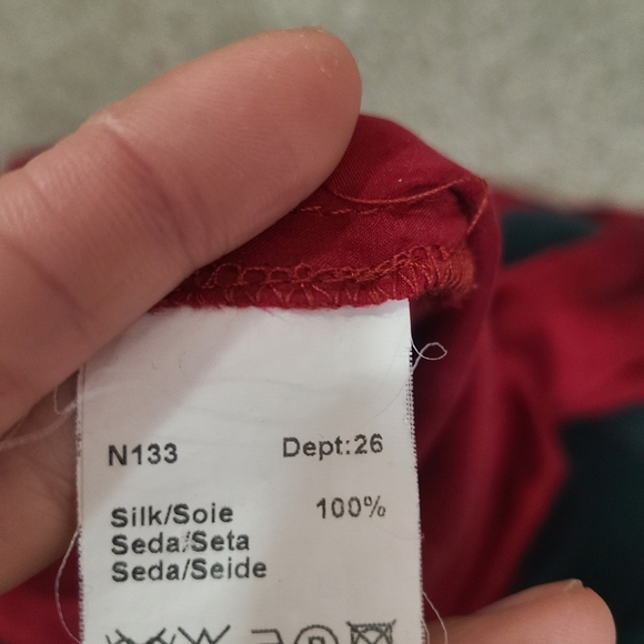 Gerard Darel Red Burgundy Elegant Silk Button Up Shirt - Picture 5 of 5